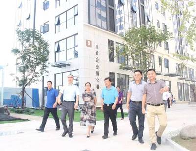 鄭州市商務局副局長曹宏偉一行蒞臨園區考察調研，共促鄭州軟件開發產業創新發展